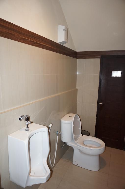 Ekon Hotel Yogyakarta Ngoại thất bức ảnh